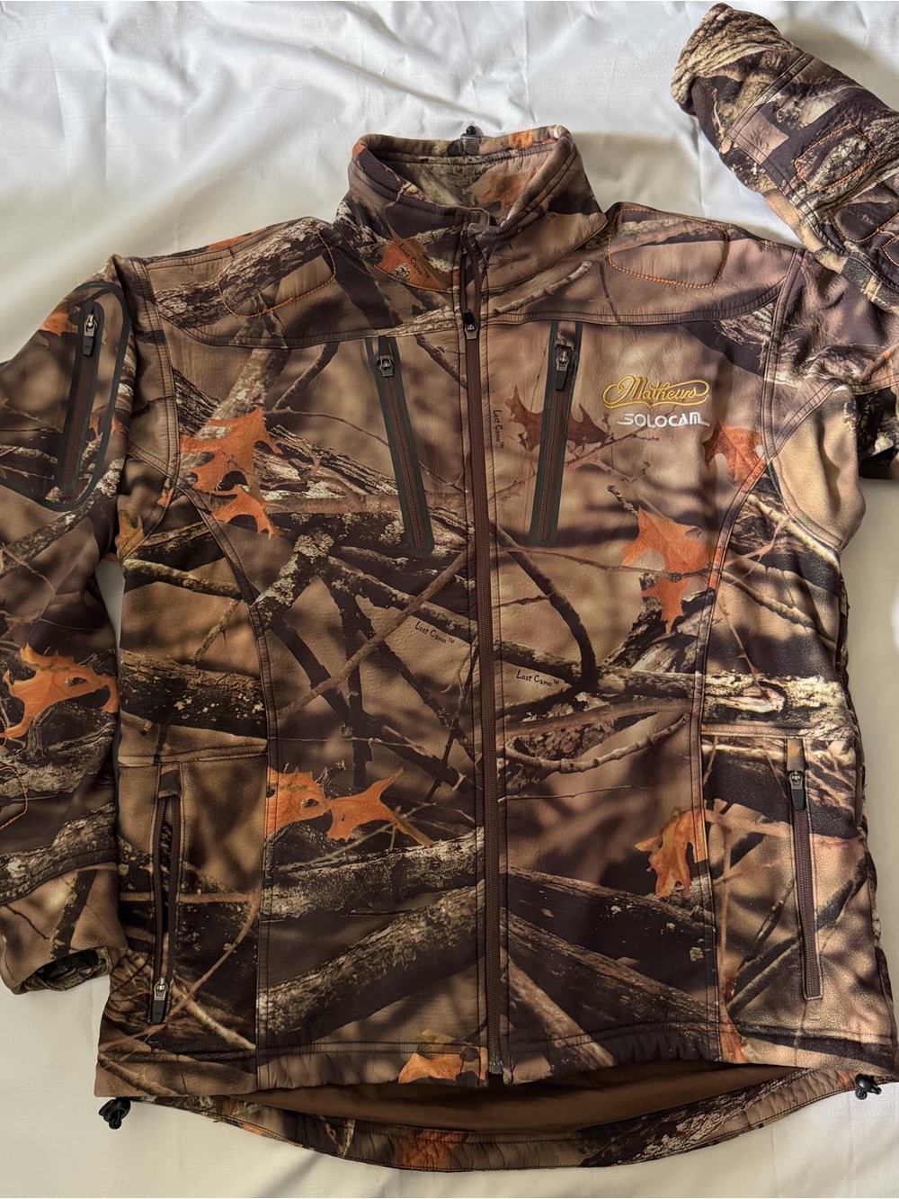 Game hide Lost Camo Mathew’s hunting jacket size large